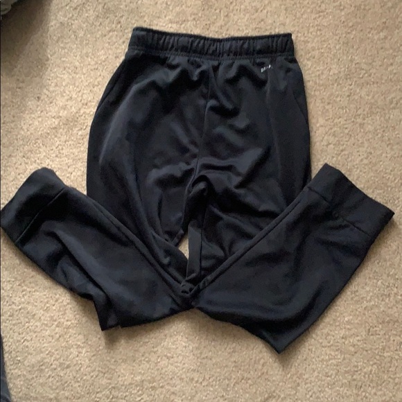 Nike sweatpants - Picture 2 of 4